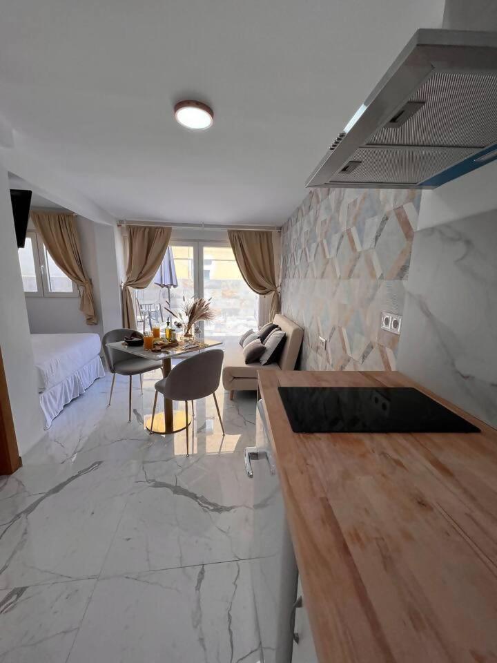 Urban Estudio Elegante Con Terraza Alicante Ngoại thất bức ảnh